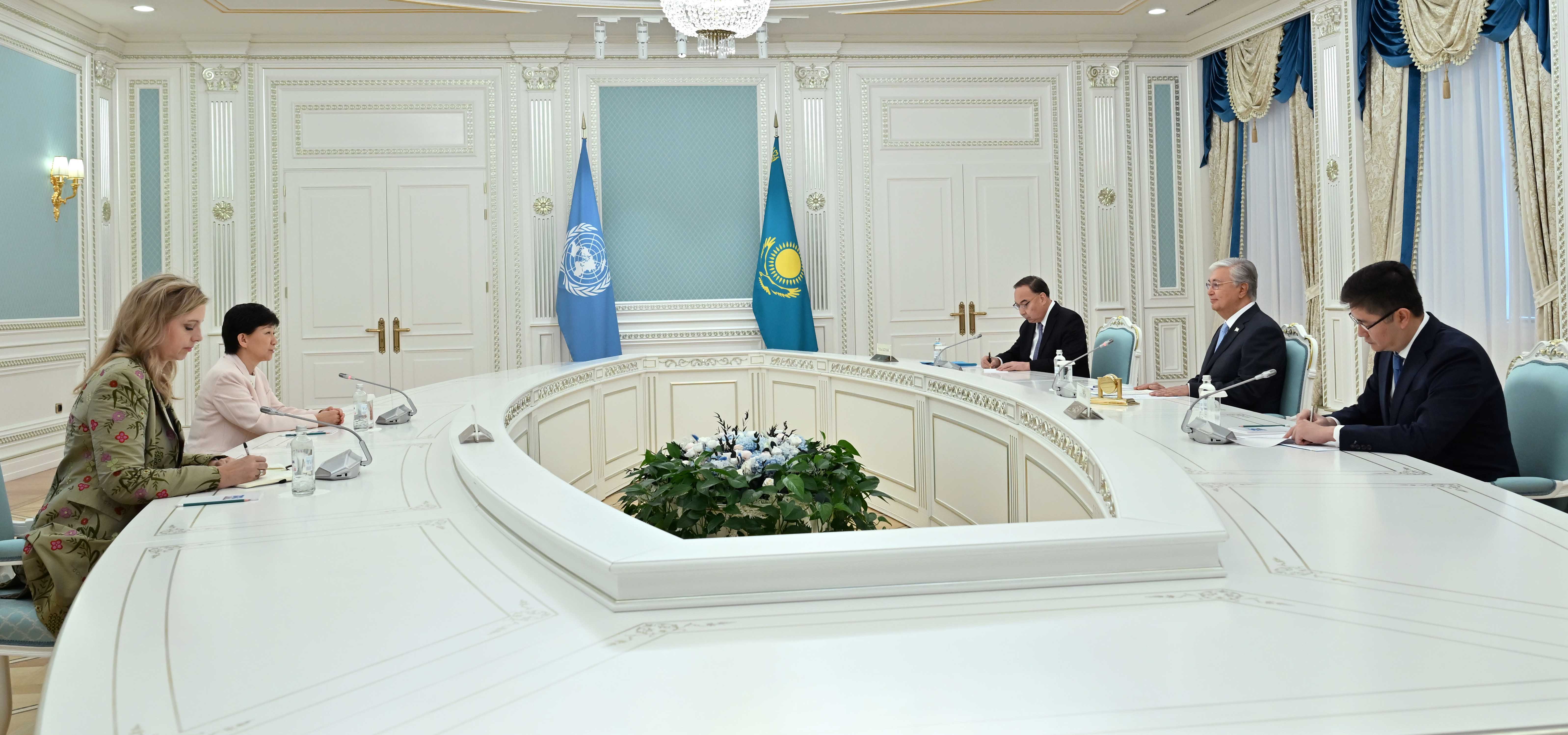 оо