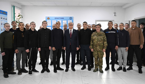 Президент Қаратал ауданының қорғаныс істері бөліміне барды