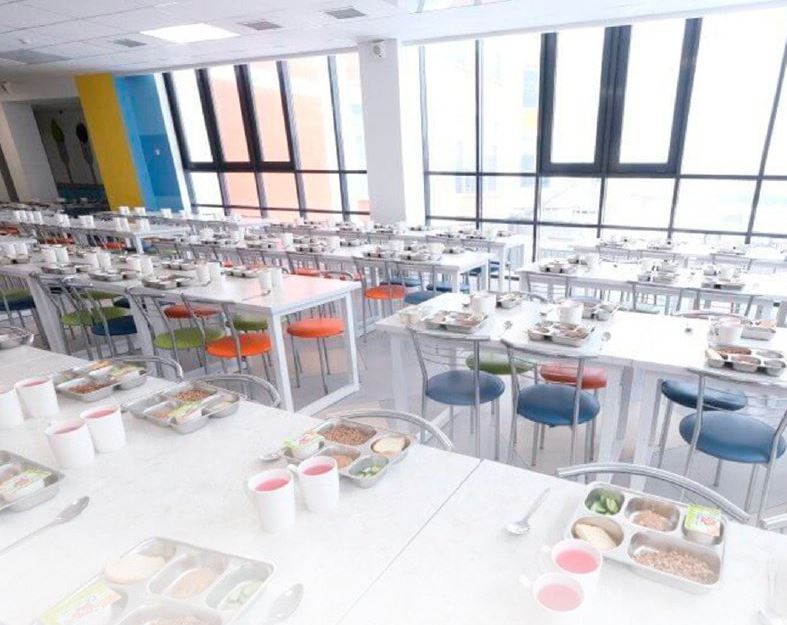 Маңғыстауда 400 оқушы уланды: кәсіпкерге қатысты сот үкімі шықты