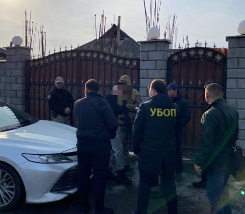 Блогер кәсіпкерден 10 миллион теңге бопсалаған