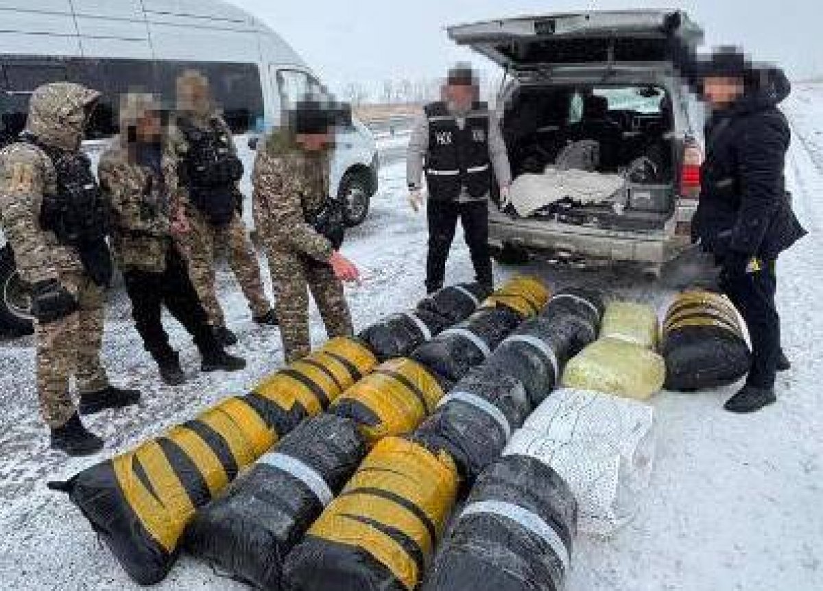 Астанада курьерден 1,6 тонна марихуана тәркіленді