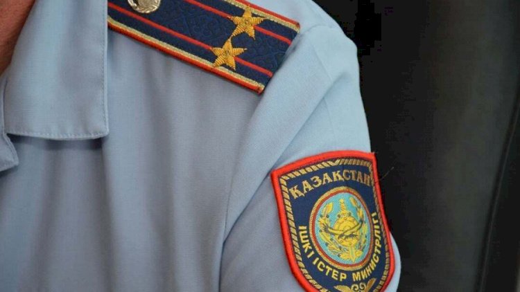 Шымкентте полицияның формасын киген қыз жазаланды