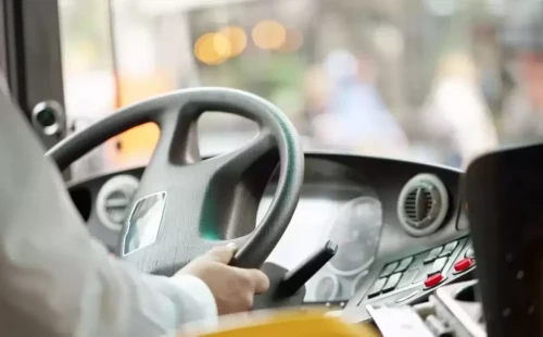 Ақмола облысында автобус жүргізушісі оқушы қызды қағып кетті