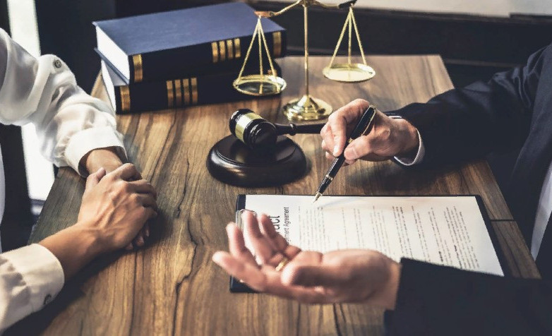 Үкіметте халыққа заңгерлік көмек көрсету мәселелері қаралды
