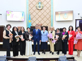 Қазақстан әйелдері елдің дамуына үлес қосып келеді - Әшімбаев