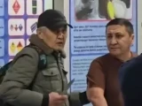 Әуежайда қызметкерді кепілге алған ер адам екі айға қамауға алынды