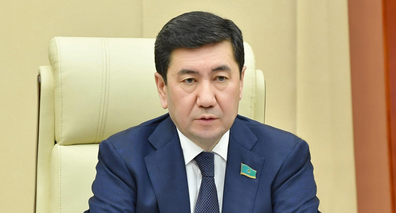 Жасырын камерадағы мас адамдардың секс видеосы