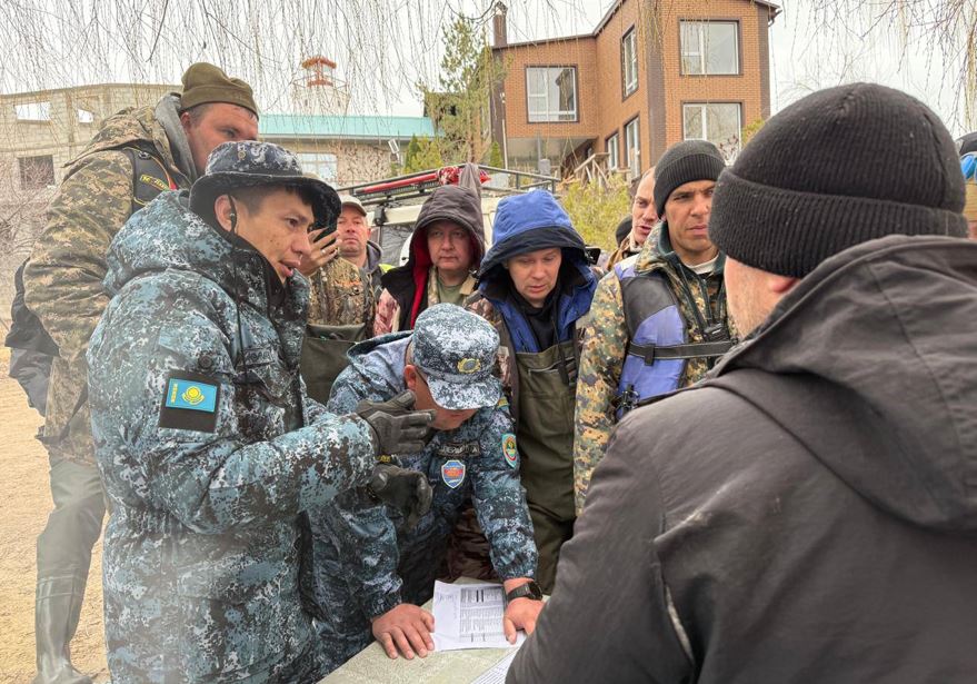 Су қоймасынан заңсыз балық аулау торлары табылған