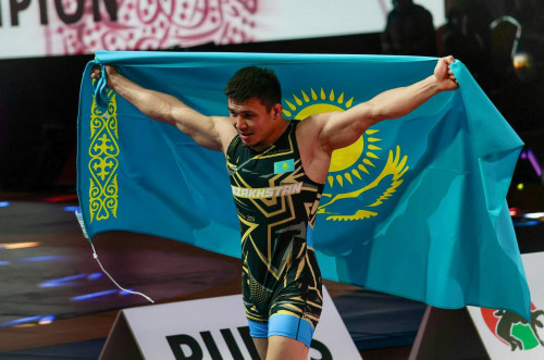 Нұрқожа Қайпанов үш дүркін Азия чемпионы атанды