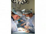 Отандық онкологтар 74 жастағы науқасқа қатарынан екі күрделі ота жасады