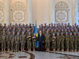 Президент бітімгерлік контингентінің әскери қызметшілерімен кездесті