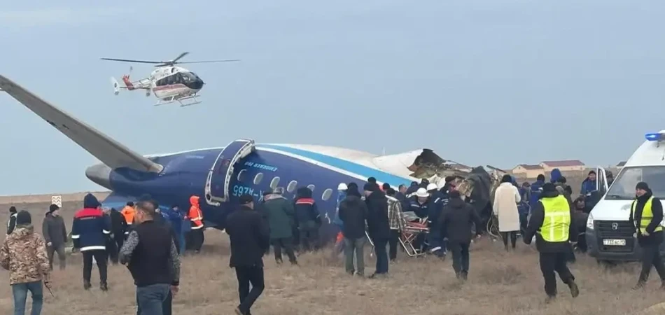 «Зардап шеккендер бар»: Бакуден Грозныйға бет алған ұшақ апатқа ұшырады (ВИДЕО)