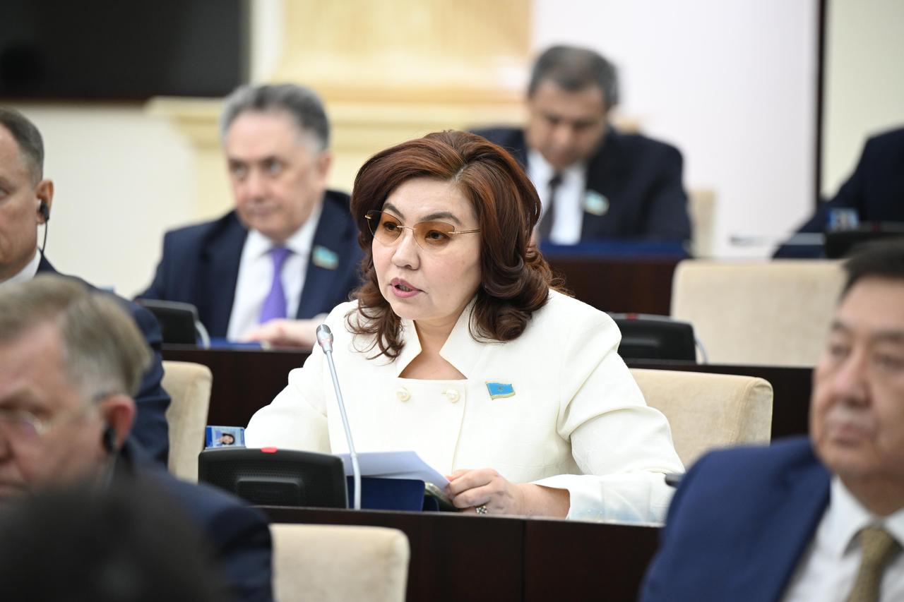 Дәстүрлі емес медицина саласы құқықтық кеңістіктен мүлде тыс қалды - Б.Жексенбай