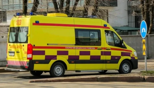 Алматыда жүргізуші жедел жәрдем көлігіне жол бермеген
