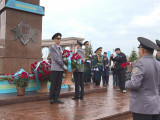 Даңқ аллеясы гүл дестелерімен көмкерілді