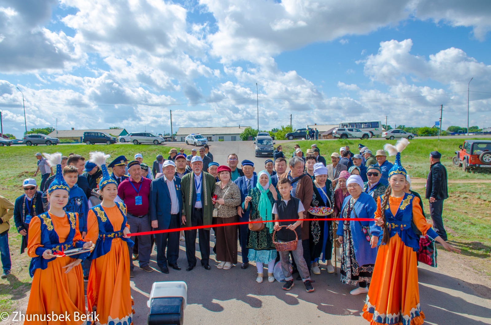 Тарихи тұлғаларға көше берілді