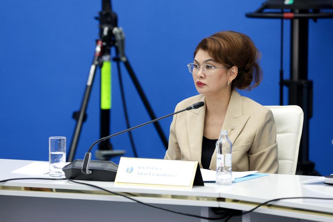 Әйелдер істері жөніндегі ұлттық комиссия отырысында жасөспірімдер арасындағы жүктіліктің алдын алу мәселелері талқыланды