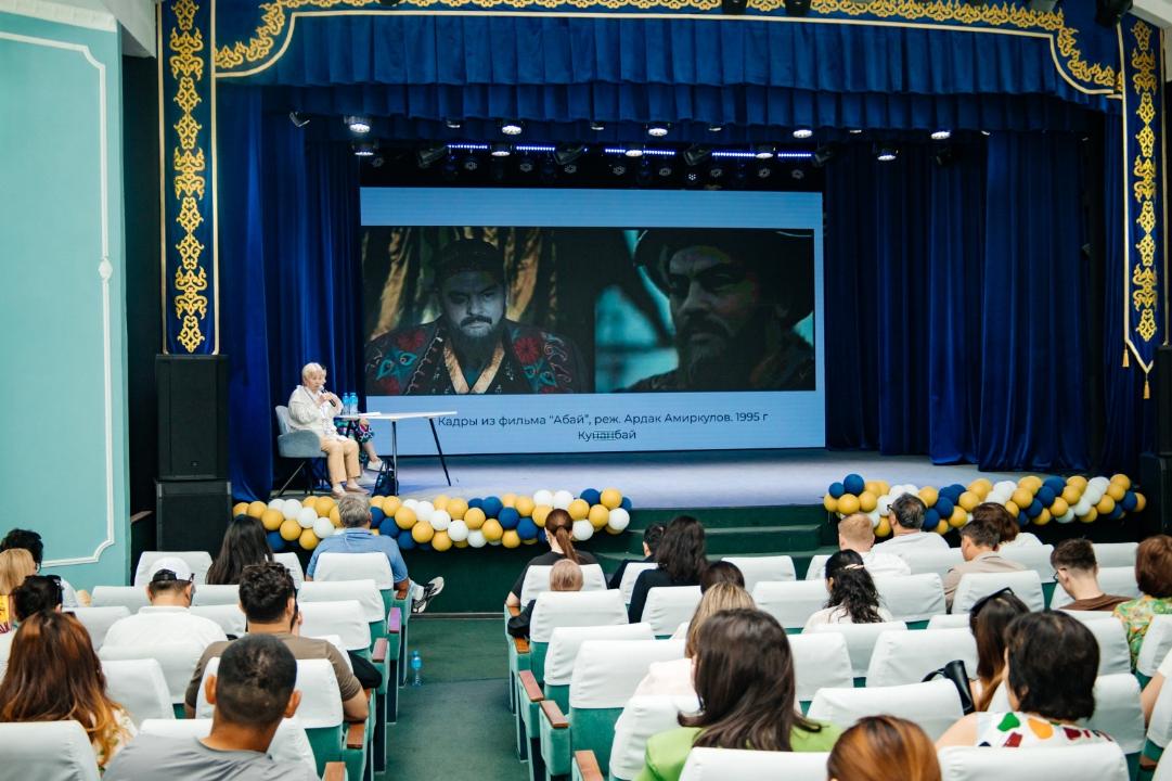 Креаторлар бас қосты