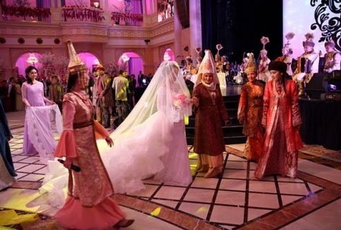 Той тәрбие мектебі ме?