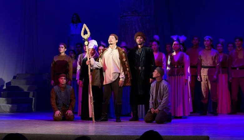 Жас Абаймен маусым жабылды