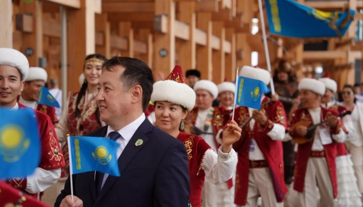 Жапонияда байрағымыз желбіреді