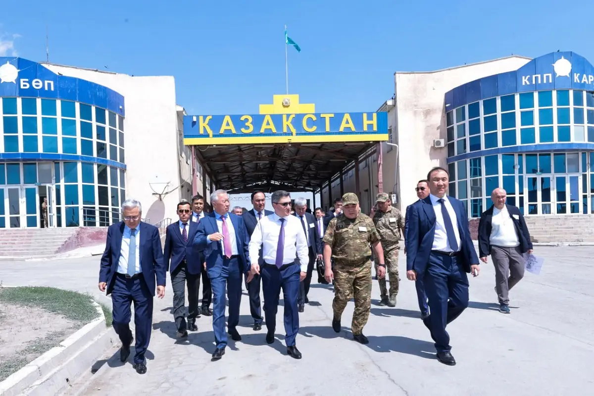 Өткізу пункттеріндегі жұмысты тексерді