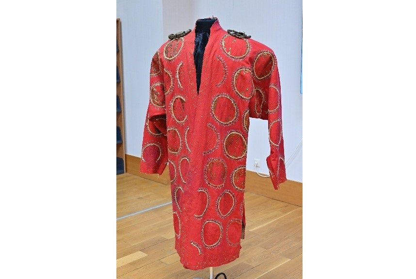 Тәнеке батырдың шапаны