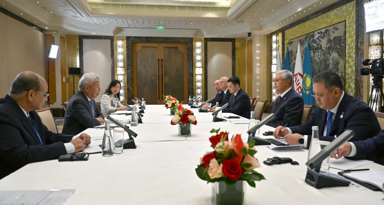 аа