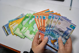 Екі сот орындаушы 26 млн теңгеден астам қаражатты жымқырған
