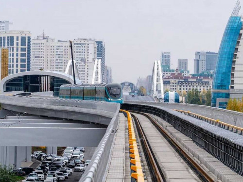Астанада LRT пойызы сынақ режімінде іске қосылды