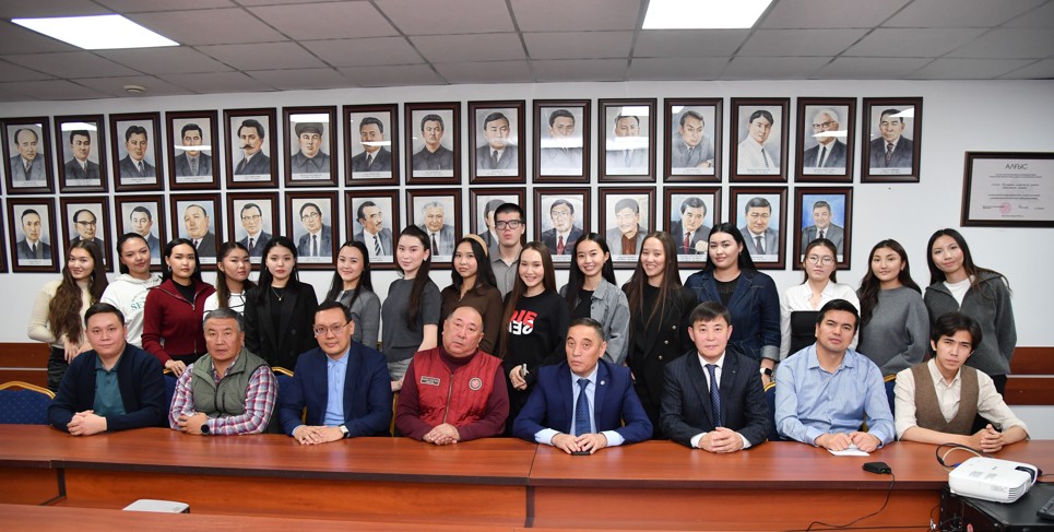 Болашақ журналистер – бас басылымда