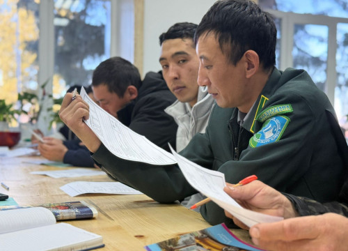 Орманшылар ағылшын тілін үйреніп жатыр