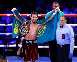 Жәнібек Ларамен жұдырықтасады