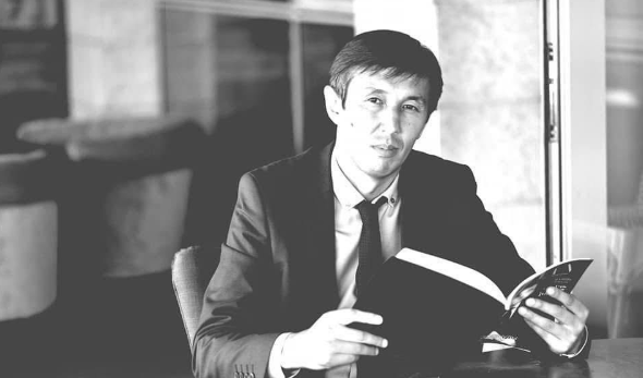 Танымал журналист өмірден өтті