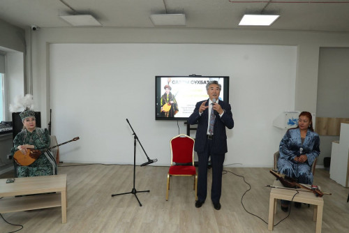 Көркем өнер көгершіндері