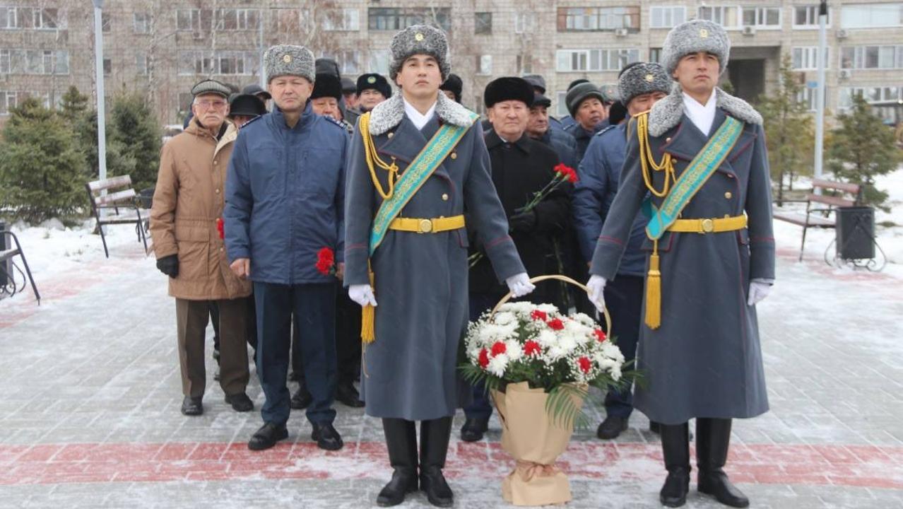 Павлодарда полицейлер Халық қаһарманы Ғазиз Байтасовты еске алды