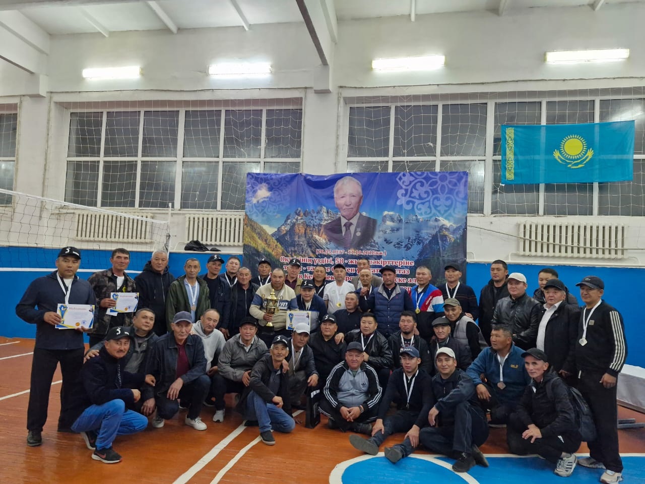 Алаңда – ардагерлер