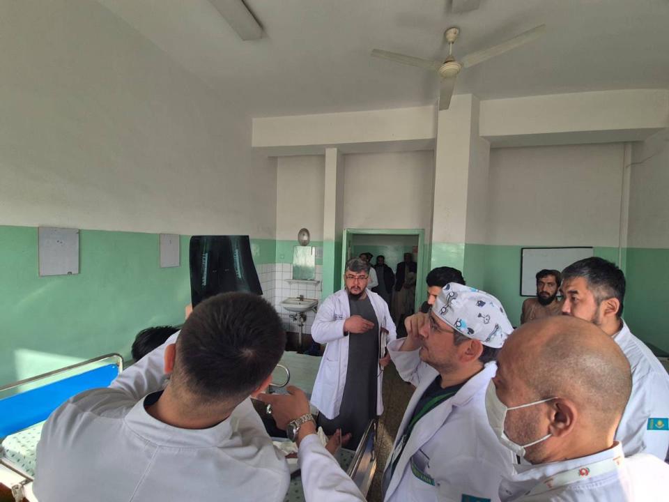 Ел дәрігерлері Ауғанстандағы гуманитарлық миссияға қатысып жатыр