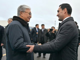 Қасым-Жомарт Тоқаев Түрікменстан президентін әуежайдан қарсы алды
