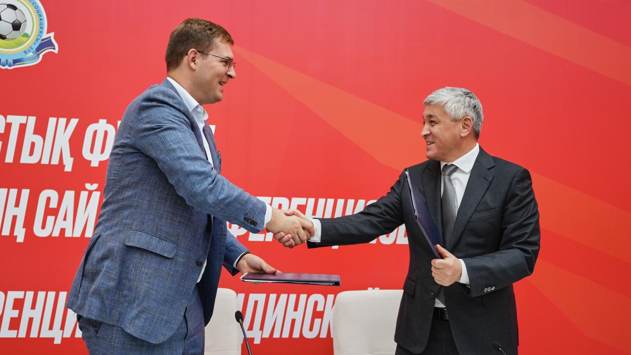 Тимур Турлов «Шахтёр» футбол клубын сатып алды