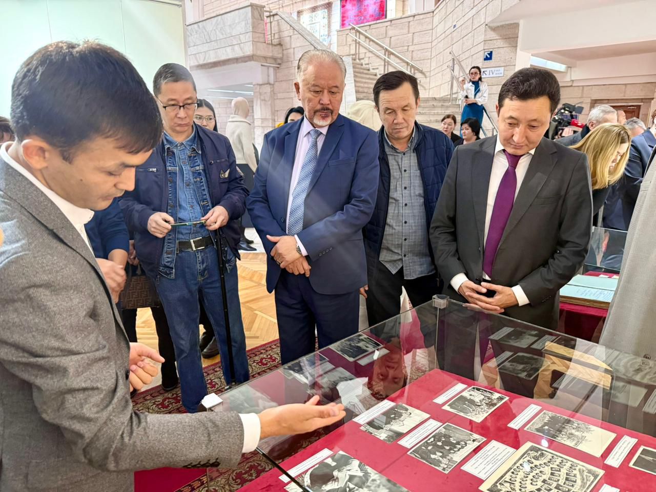 Қаламгерлер қазынасы