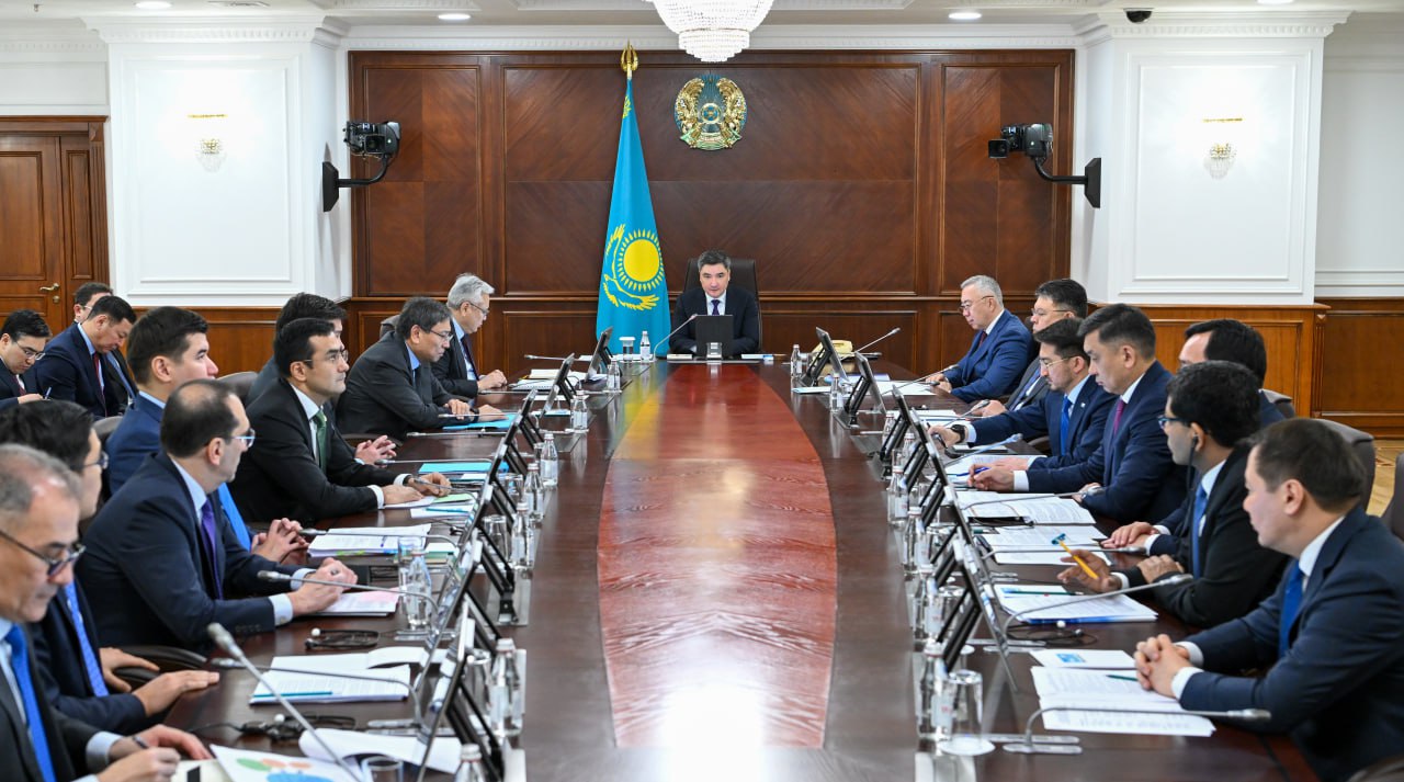 Үкіметтің халықаралық қаржы ұйымдарымен өзара іс-қимылы жаңа деңгейге көтерілді