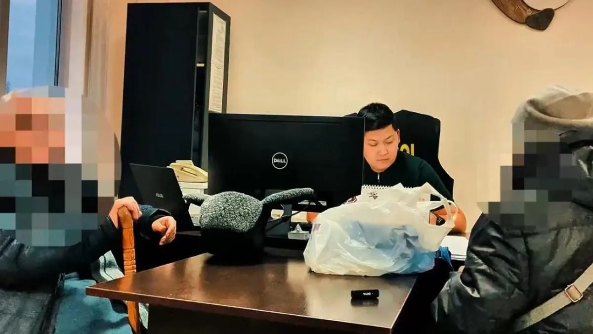 Қостанайда зейнеткерлер 3 млн теңгесін алаяқтарға аударып жібермек болған