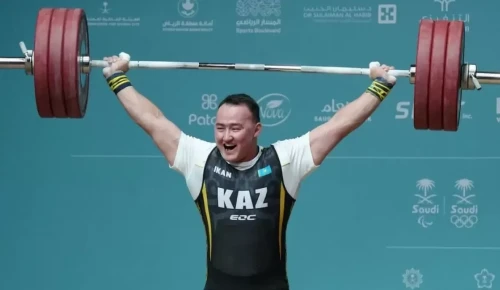 Астанада ауыр атлетикадан ел чемпионаты басталды