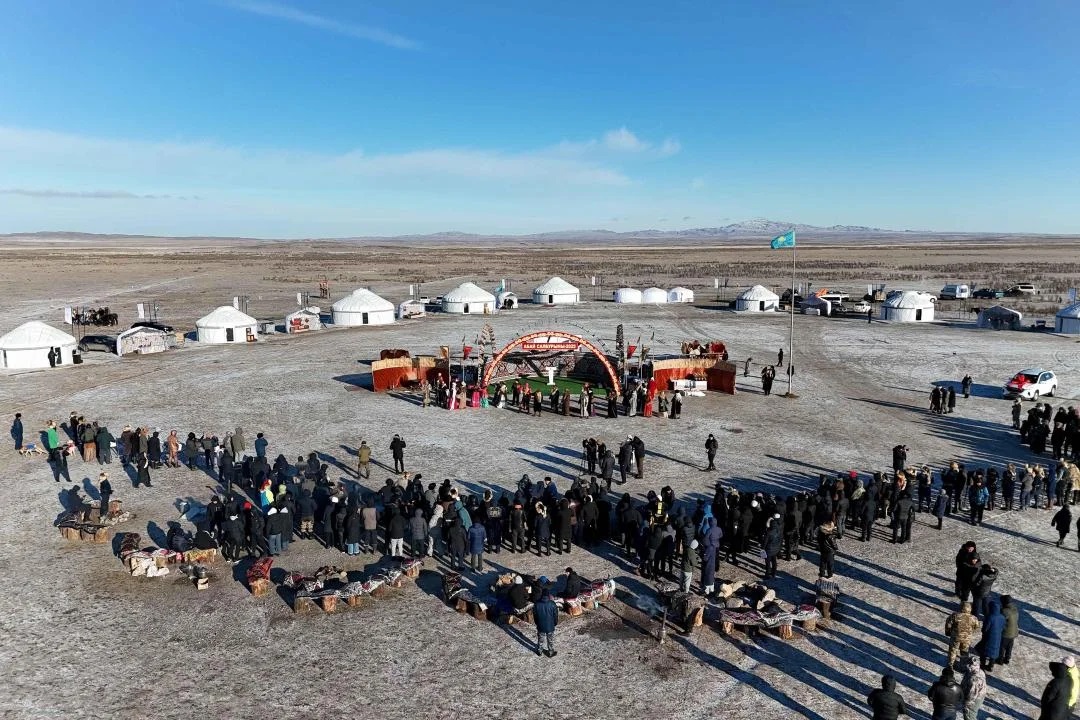 Жидебайдағы саятшылық сайысы