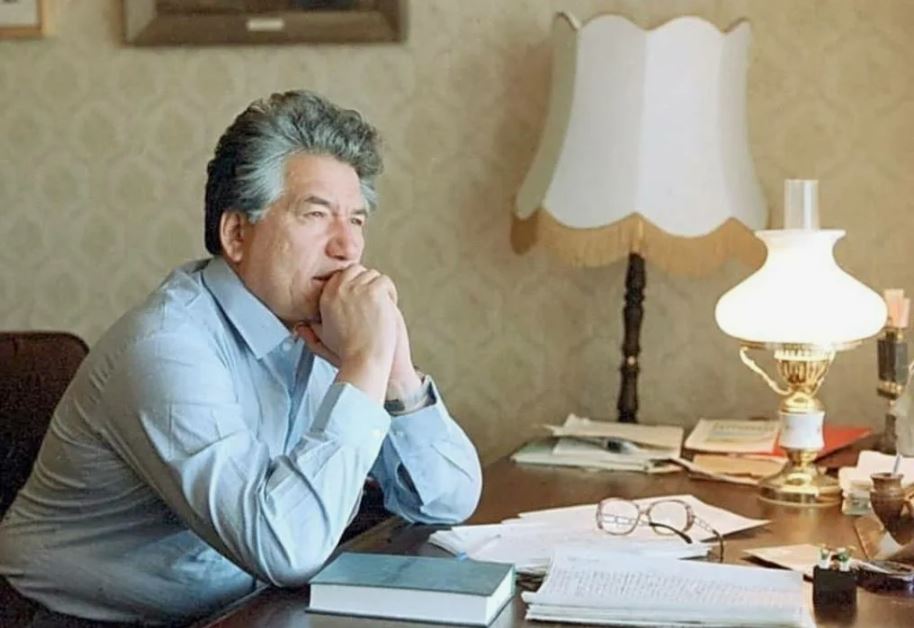 Айтматов әлемі туралы бірер сөз