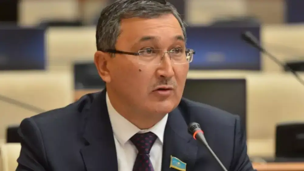 Астана мәслихатының депутаты тексерілмеген ақпарат таратқаны үшін кешірім сұрады