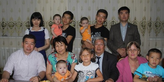 Алтын діңгек