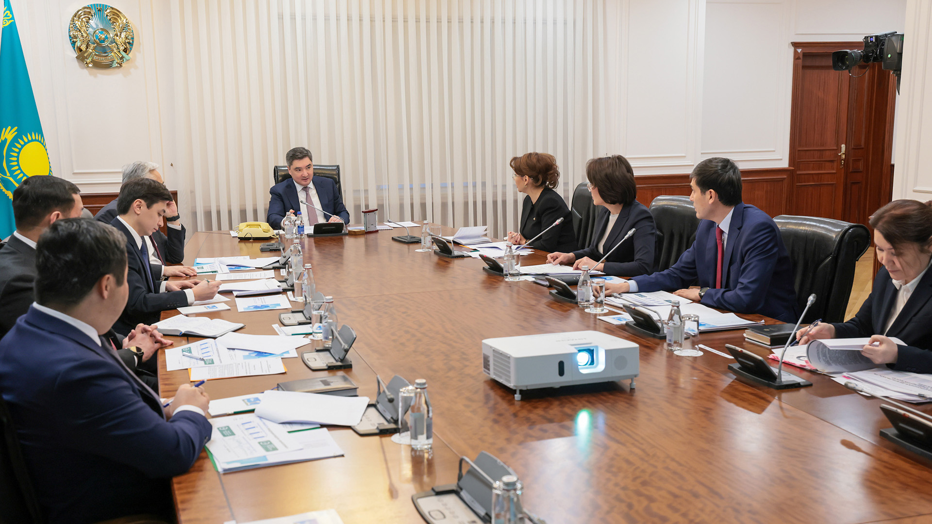 Денсаулық сақтау саласын цифрландыру және қаржылық тәртіп мәселесі бойынша кеңес өтті