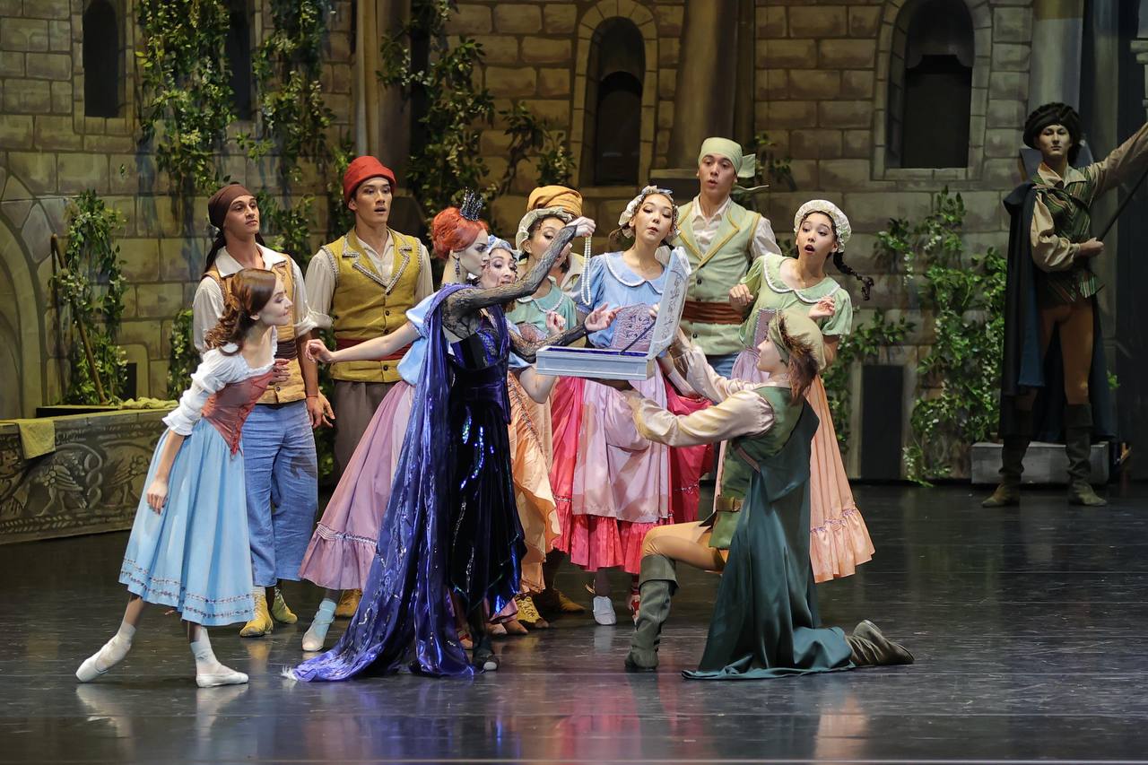 Әлемге һәм елге әйгілі